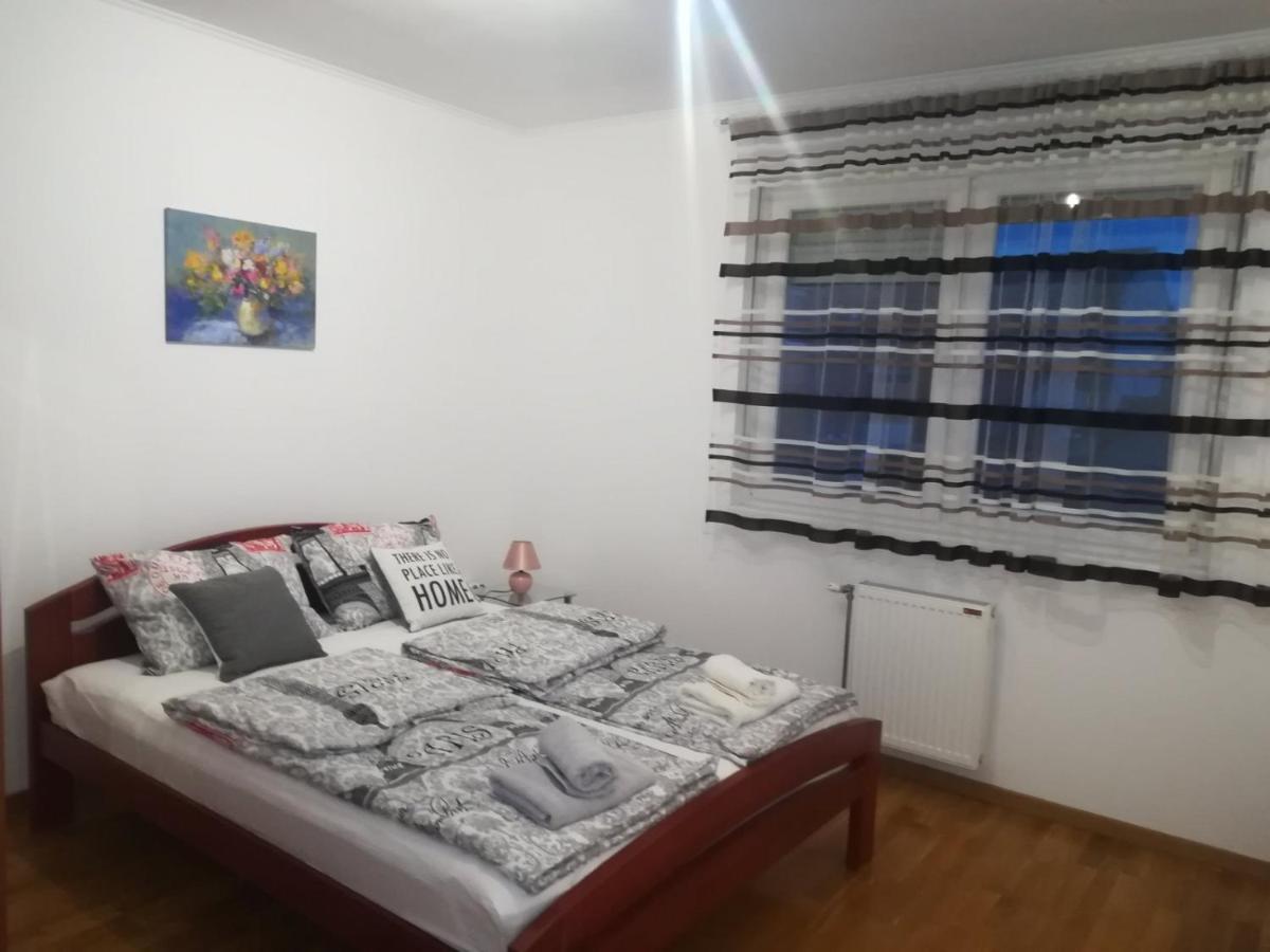 Paris Apartment -Free Private Parking Нови Сад Екстериор снимка